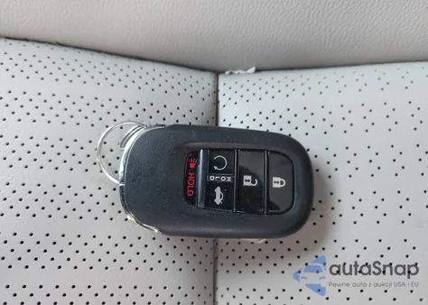 2024 Honda Civic Touring z USA, uszkodzony, nr VIN 2HGFE1F99RH317177